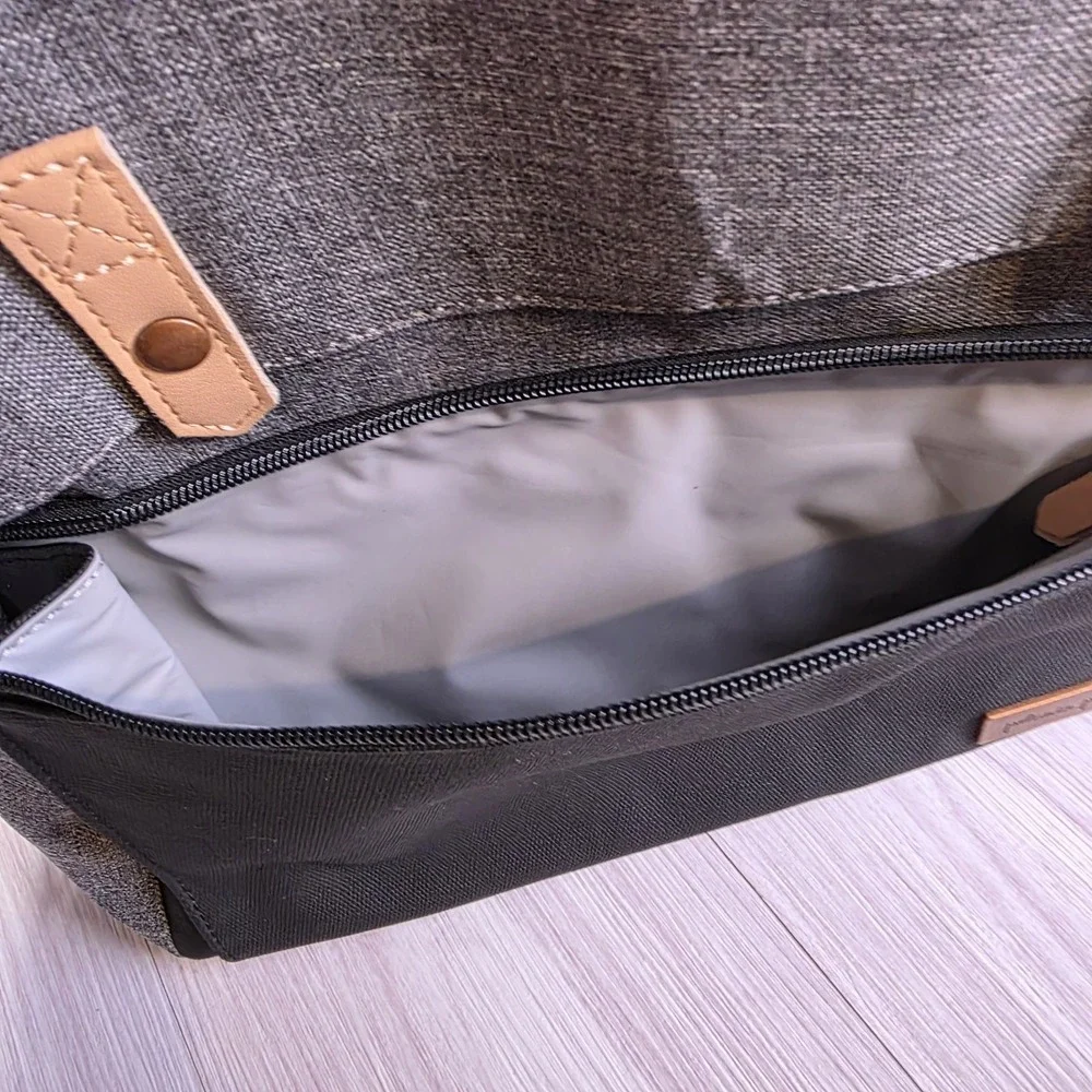 Petunia Pickle Bottom Meta Backpack Graphite/Black Diaper Bag Mom‎ Backpack